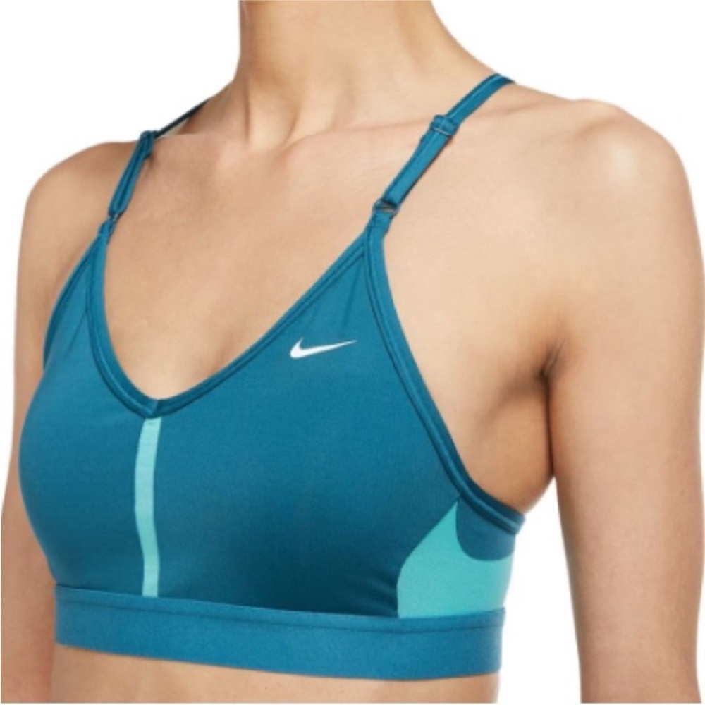 ✔️Size Med. - NIKE - Women’s Dri-FIT Indy Sports Bra